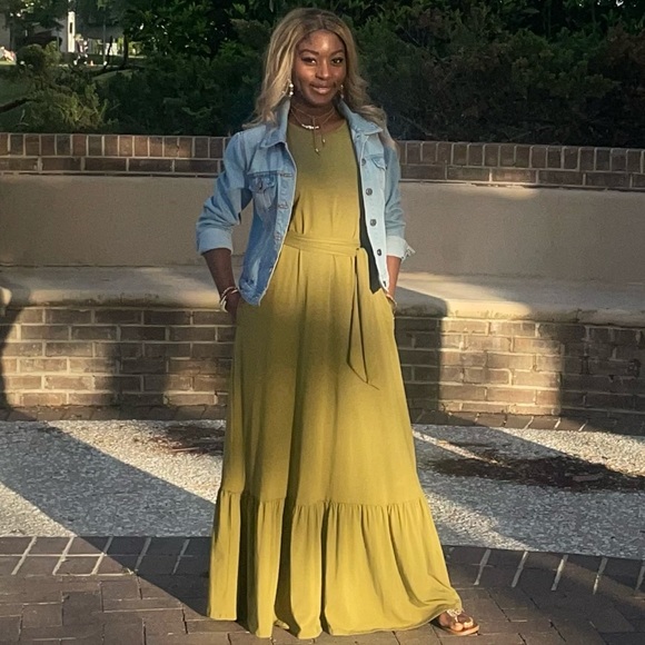 Meet your Posher, Destiny - Picture 5 of 16